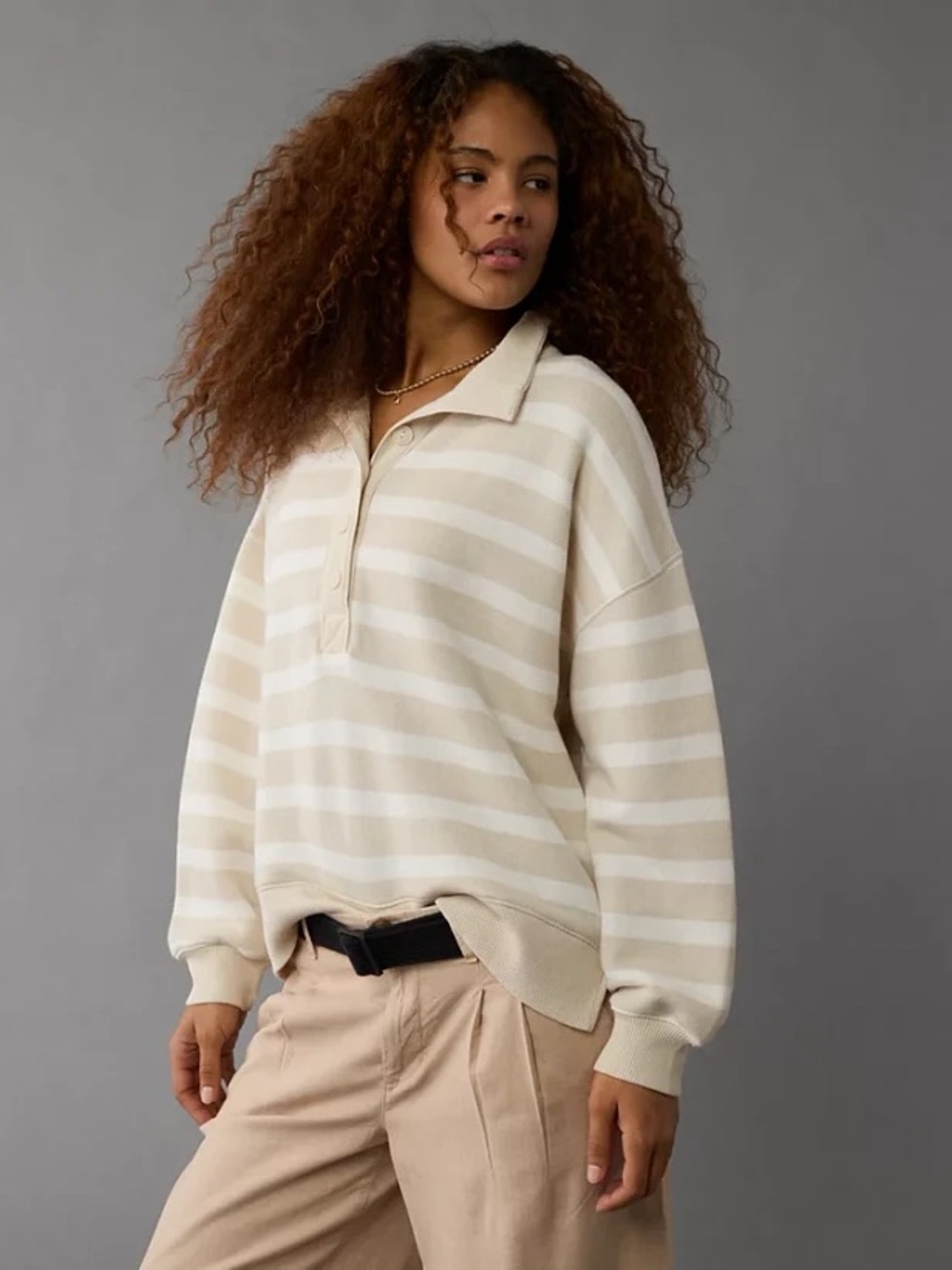 American Eagle Outfitters Cream & White the Big Hug Henley